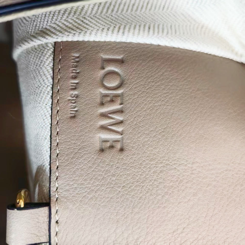 LOEWE Beige Hammock Shoulder Bag - Picture 11 of 12